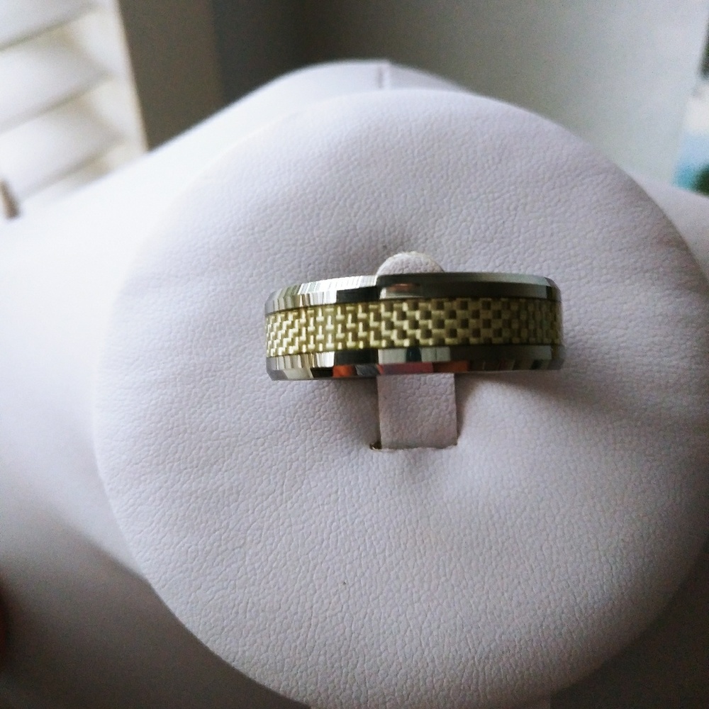 Tungsten carbide men's ring